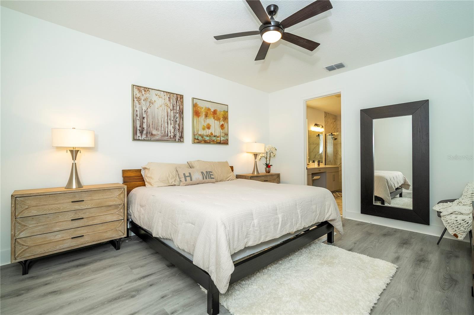 Master Suite 1st floor