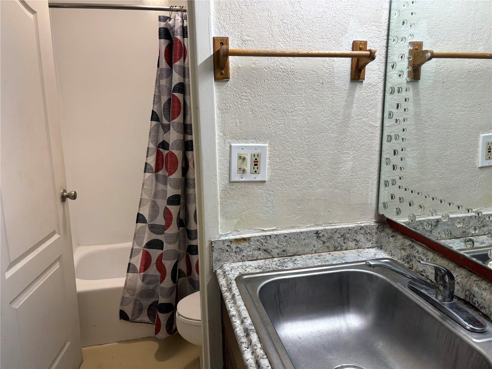 7900 S ORANGE BLOSSOM TRAIL, #2009, Orlando, FL 32809