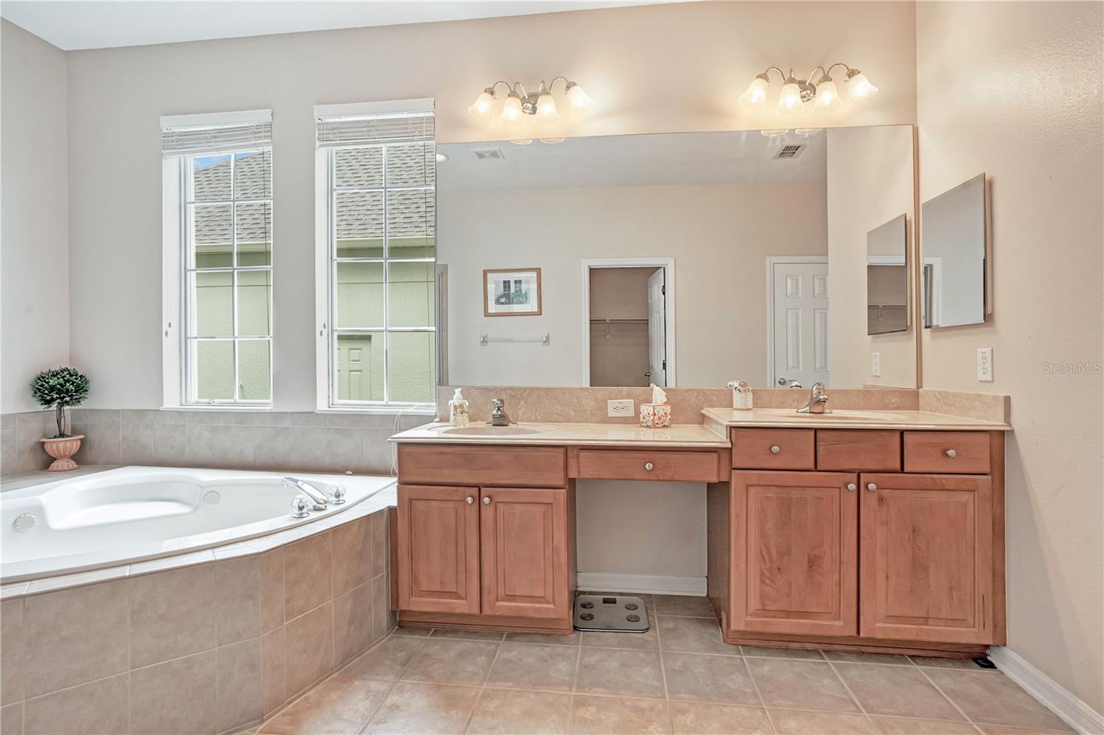8344 BOWDEN WAY, Windermere, FL 34786