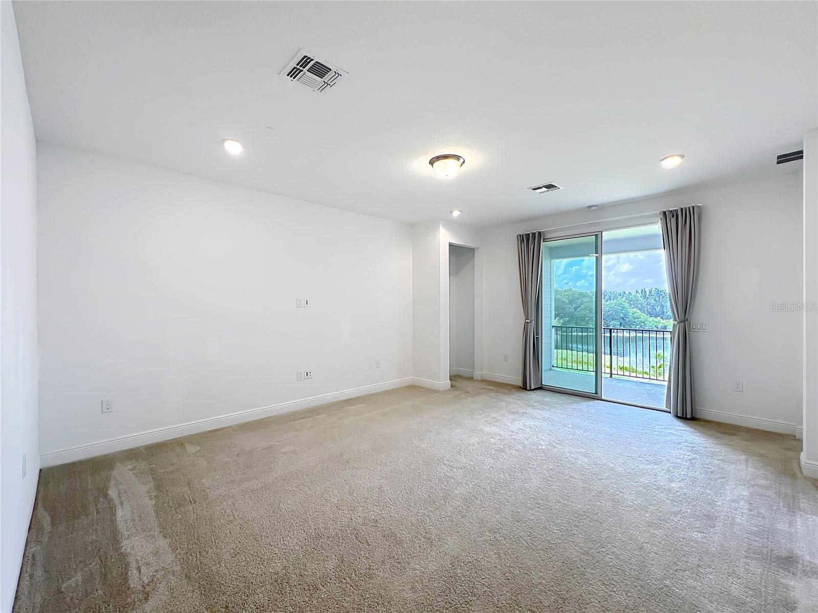 7398 ALPINE BUTTERFLY LN, Orlando, FL 32819
