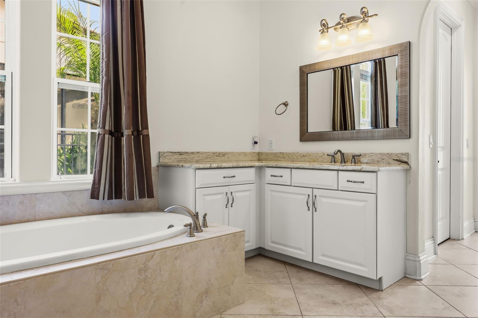 12417 MONTALCINO CIRCLE, Windermere, FL 34786