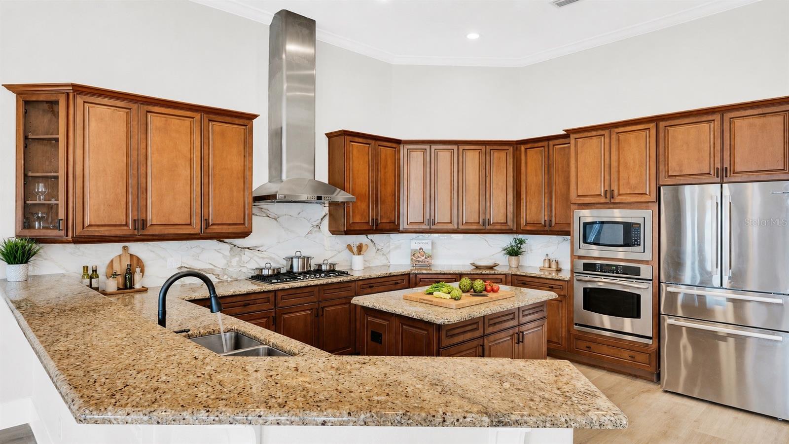 KITCHEN ALL NEW APPLIANCES