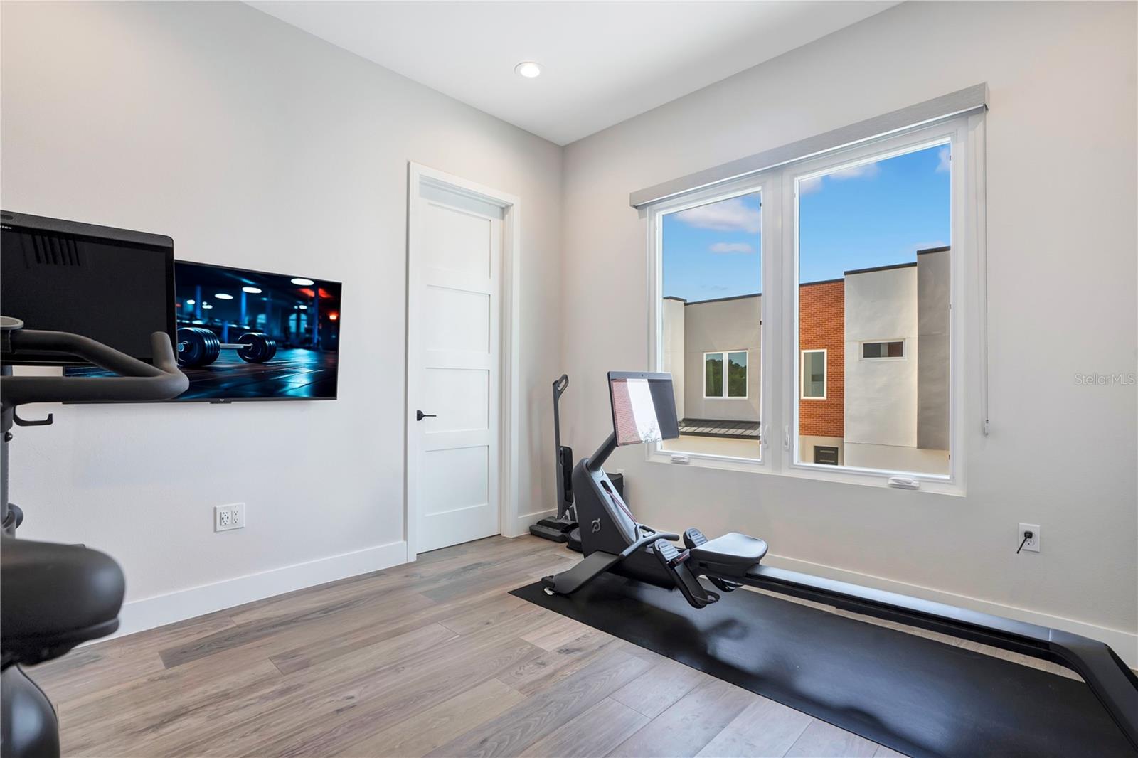 Exercise room/guest room