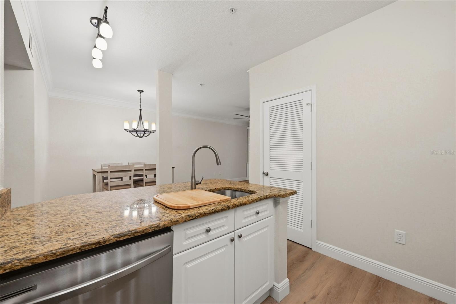 Fully Equipped Kitchen with Stainless Steel Appliances