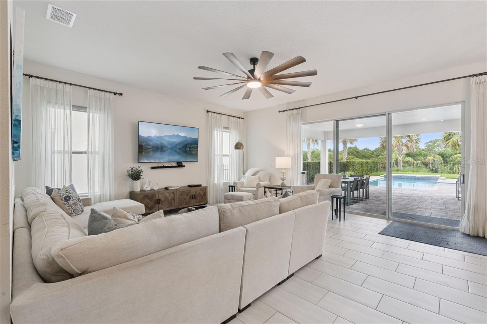 972 JACK NICKLAUS CT, Reunion, FL 34747