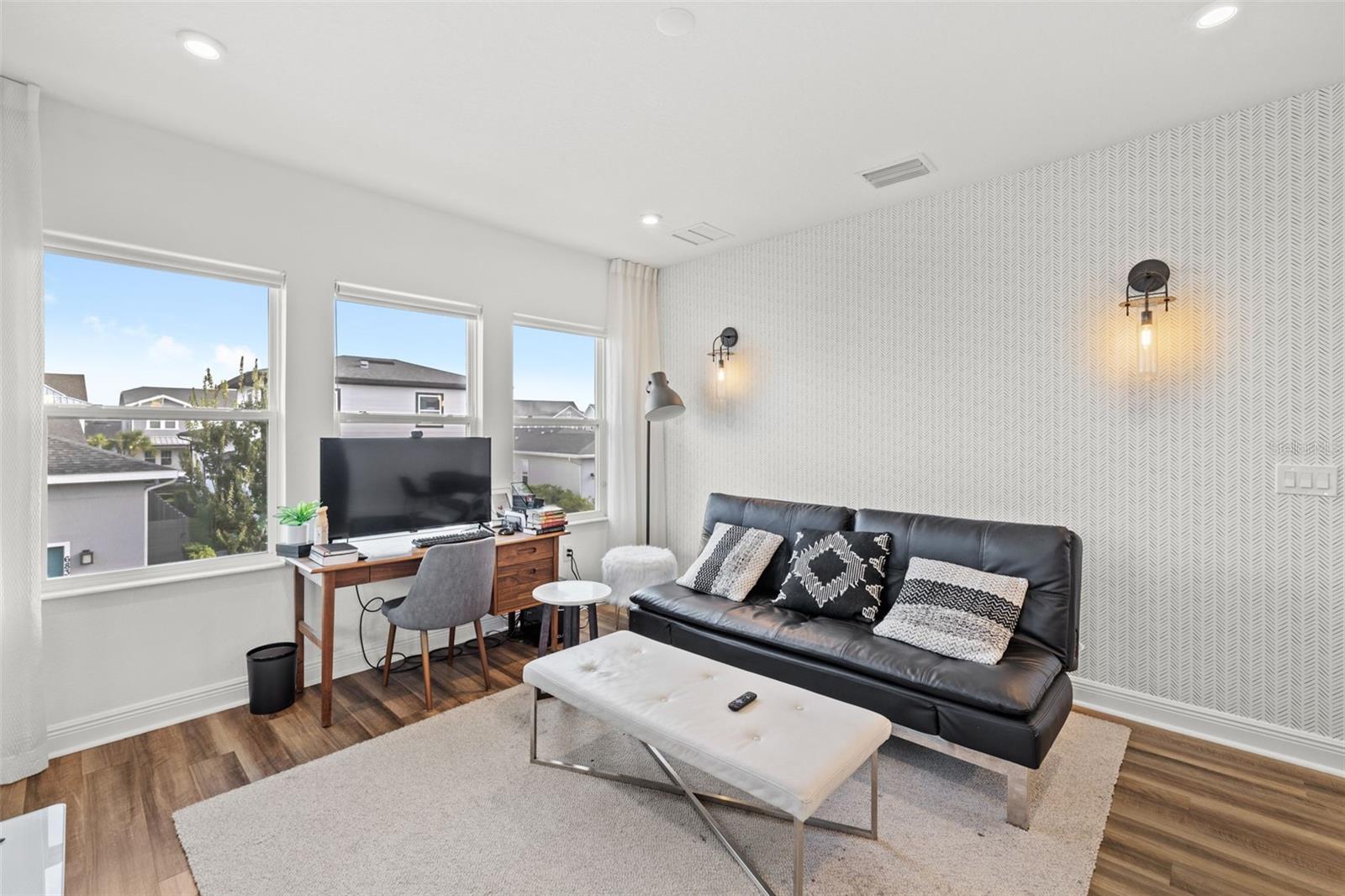 Garage Apt