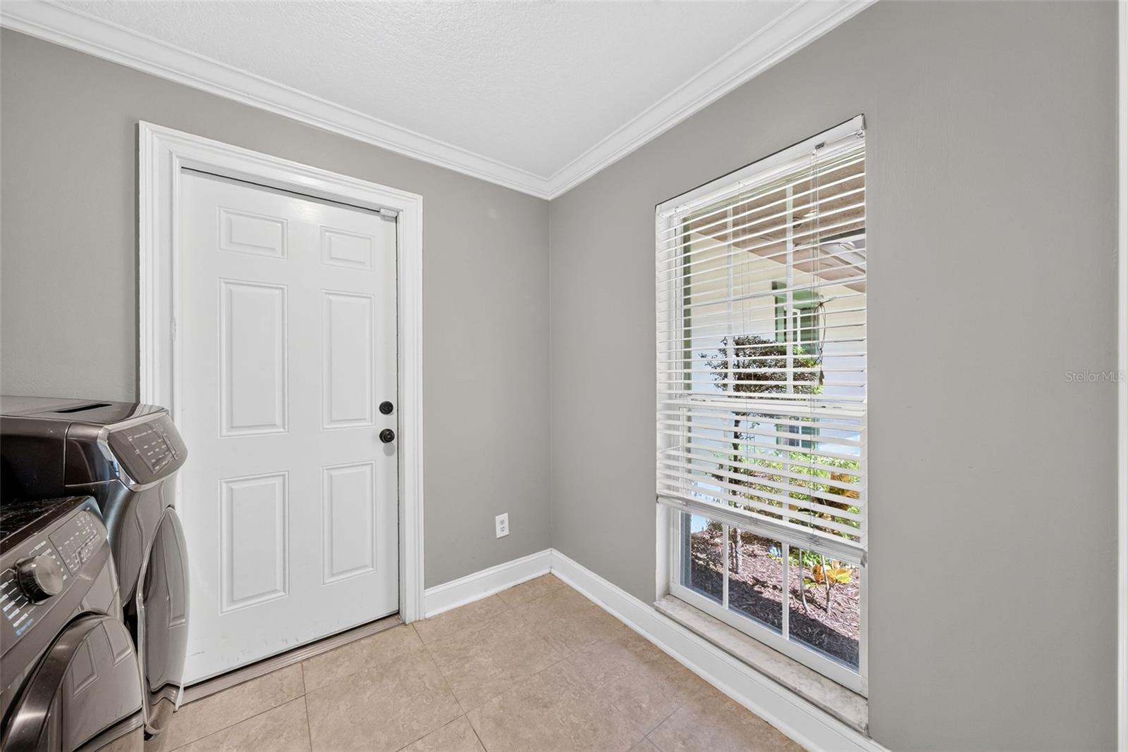 Laundry/Mud Room