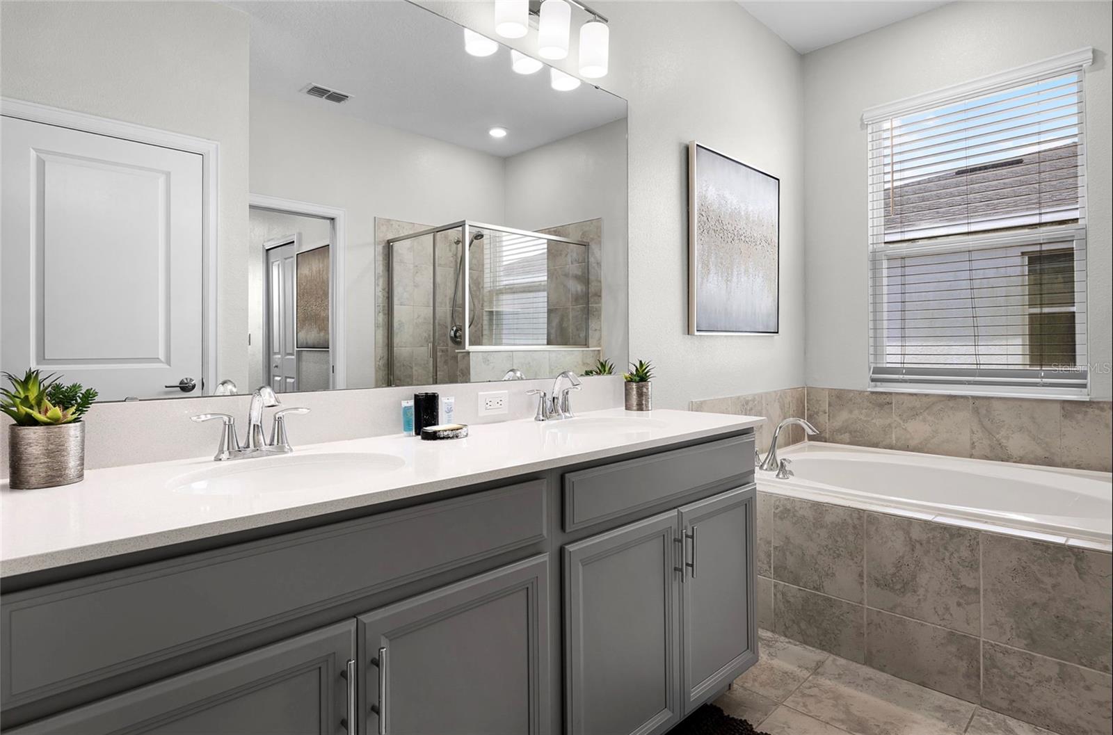 543 OCEAN COURSE AVENUE, Davenport, FL 33896