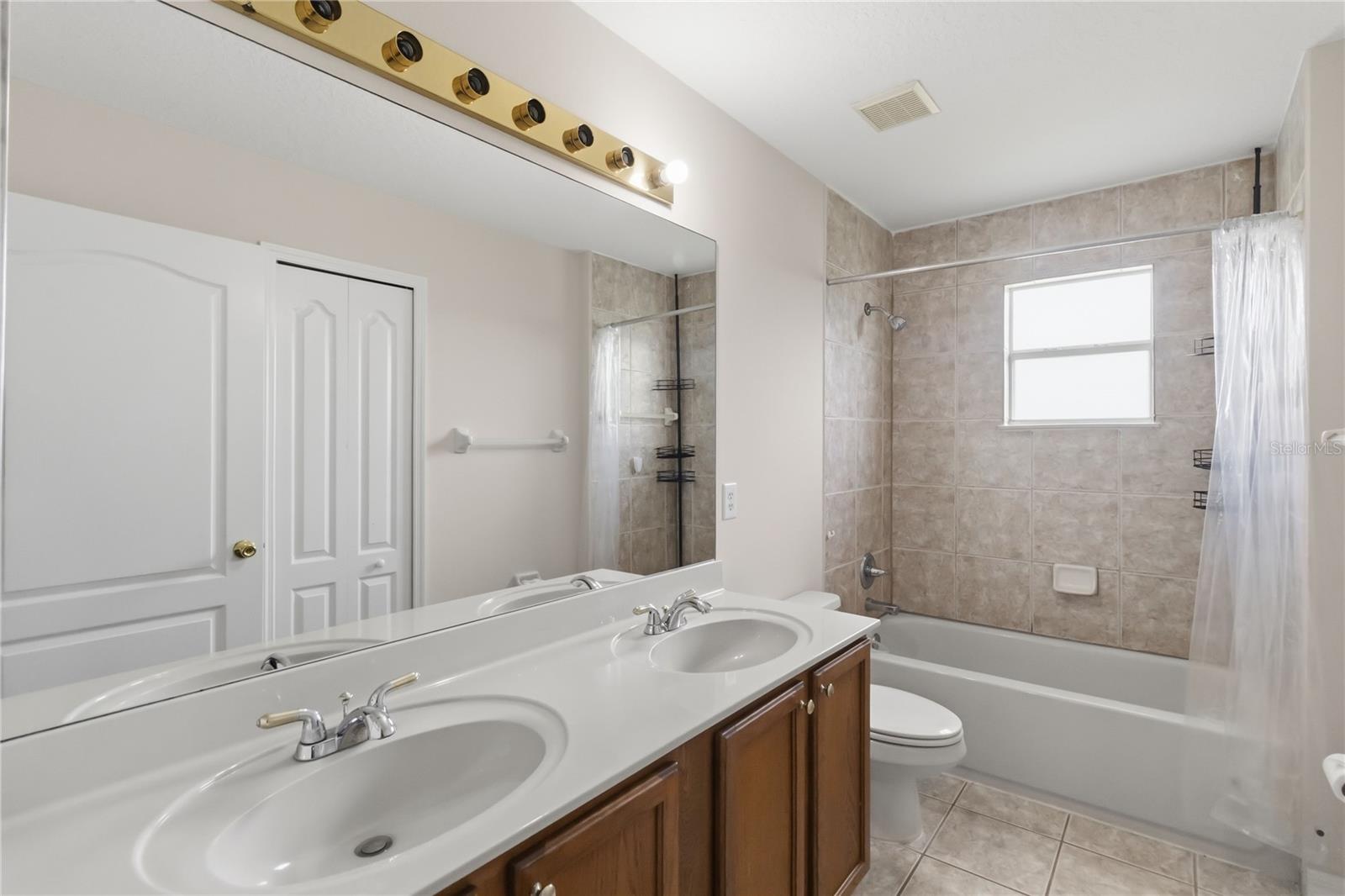 1845 OAK GROVE CHASE DRIVE, Orlando, FL 32820
