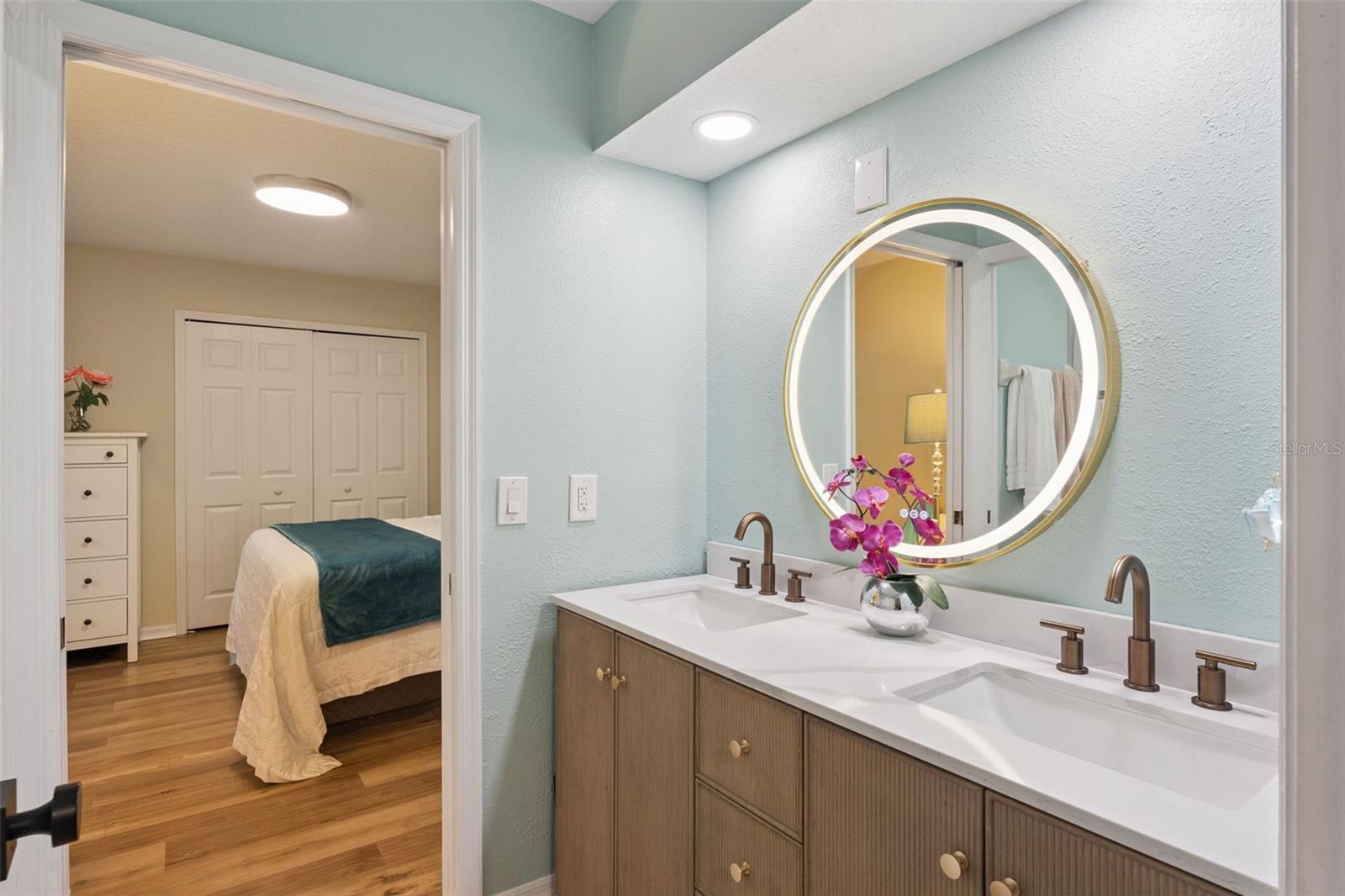 8355 DIAMOND COVE CIRCLE, Orlando, FL 32836