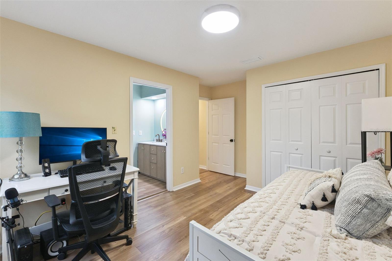 3rd Bedroom Upstairs