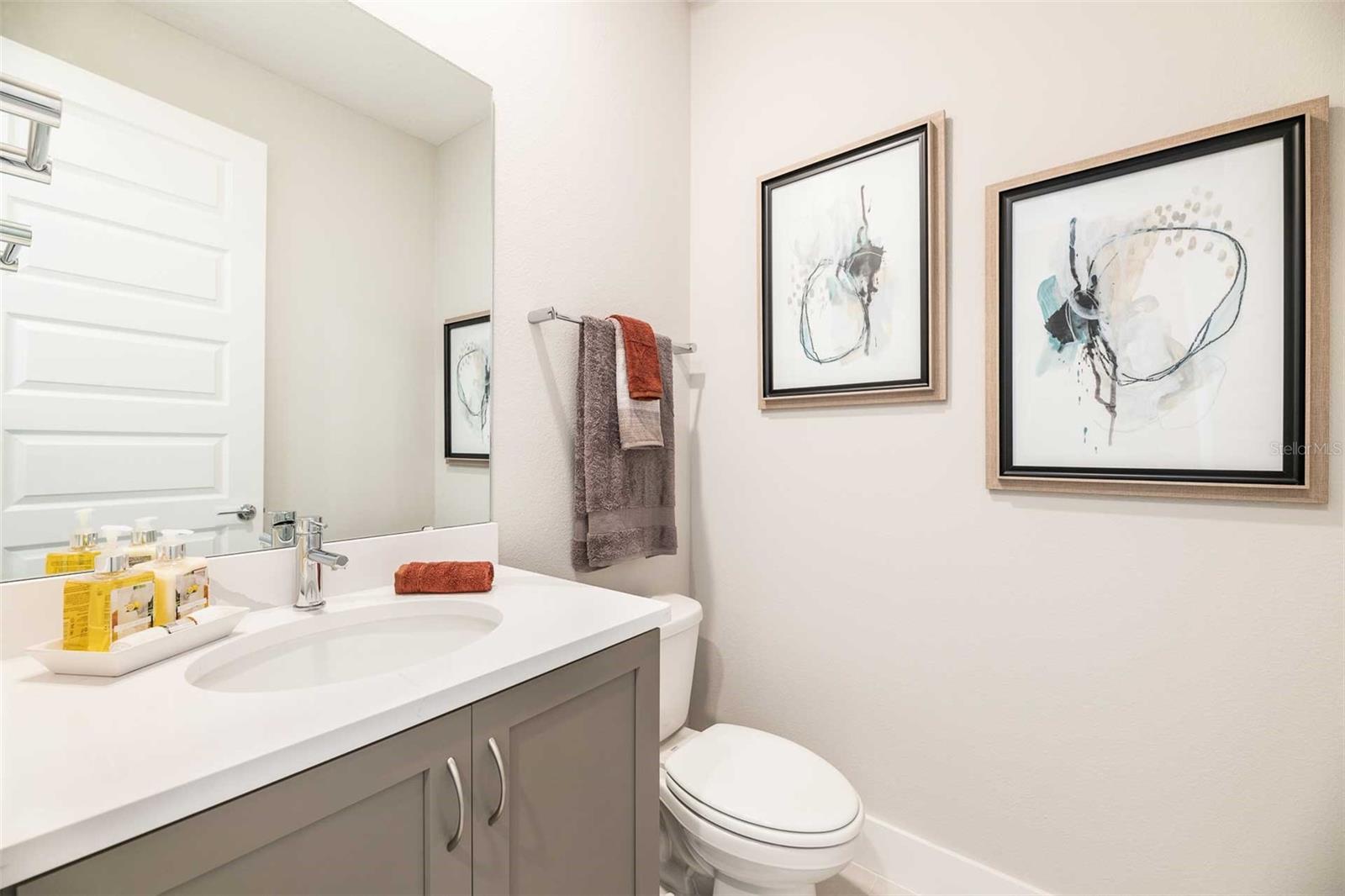 2nd bathroom 2nd bathroom
