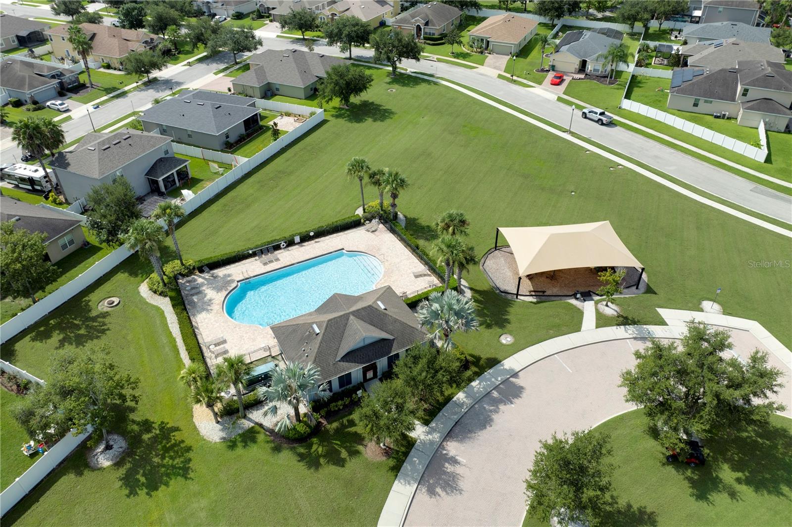 637 GRASSY STONE DRIVE, Winter Garden, FL 34787
