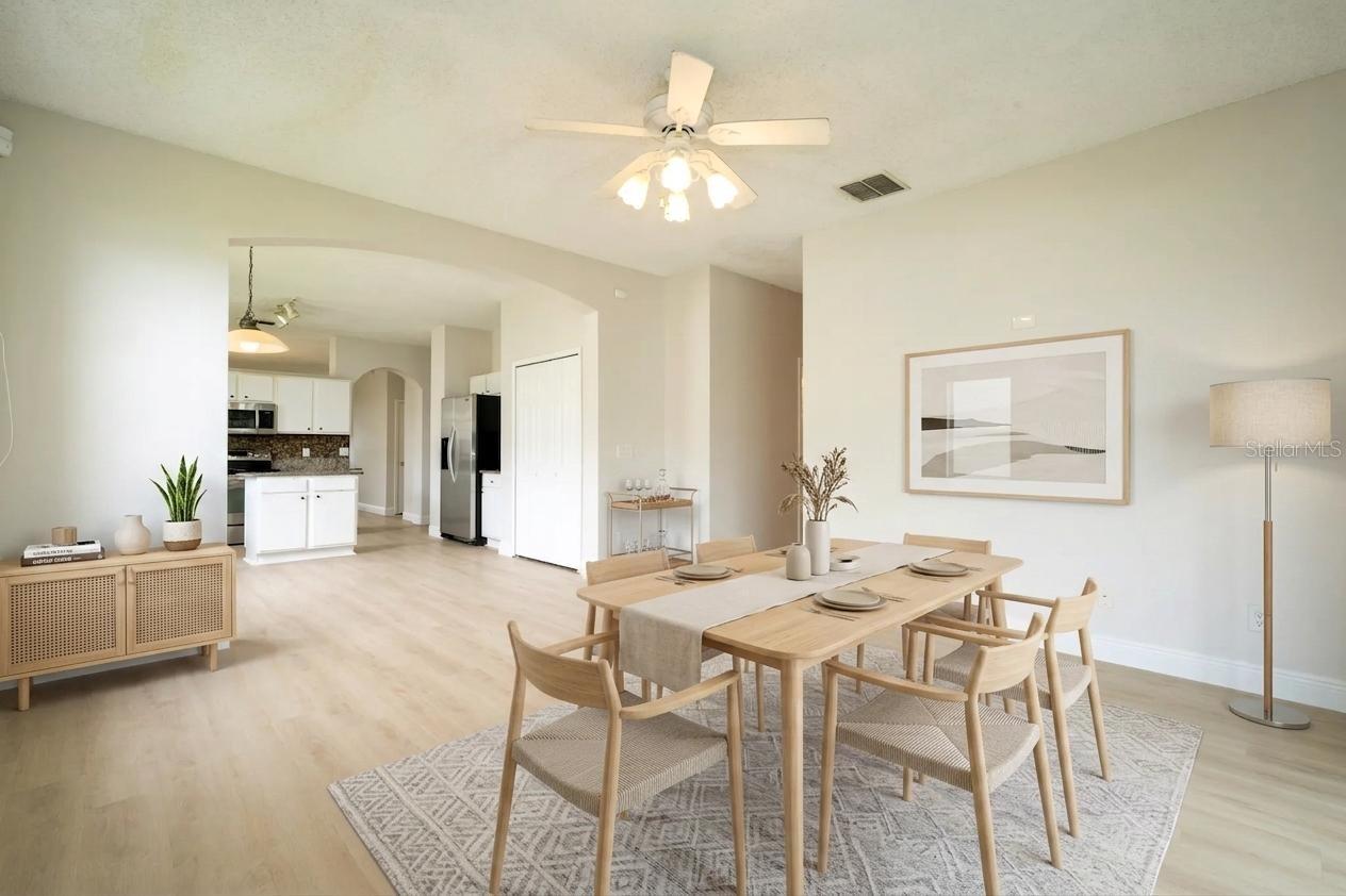 13827 HAWKEYE DRIVE, Orlando, FL 32837 13827 HAWKEYE DRIVE, Orlando, FL 32837