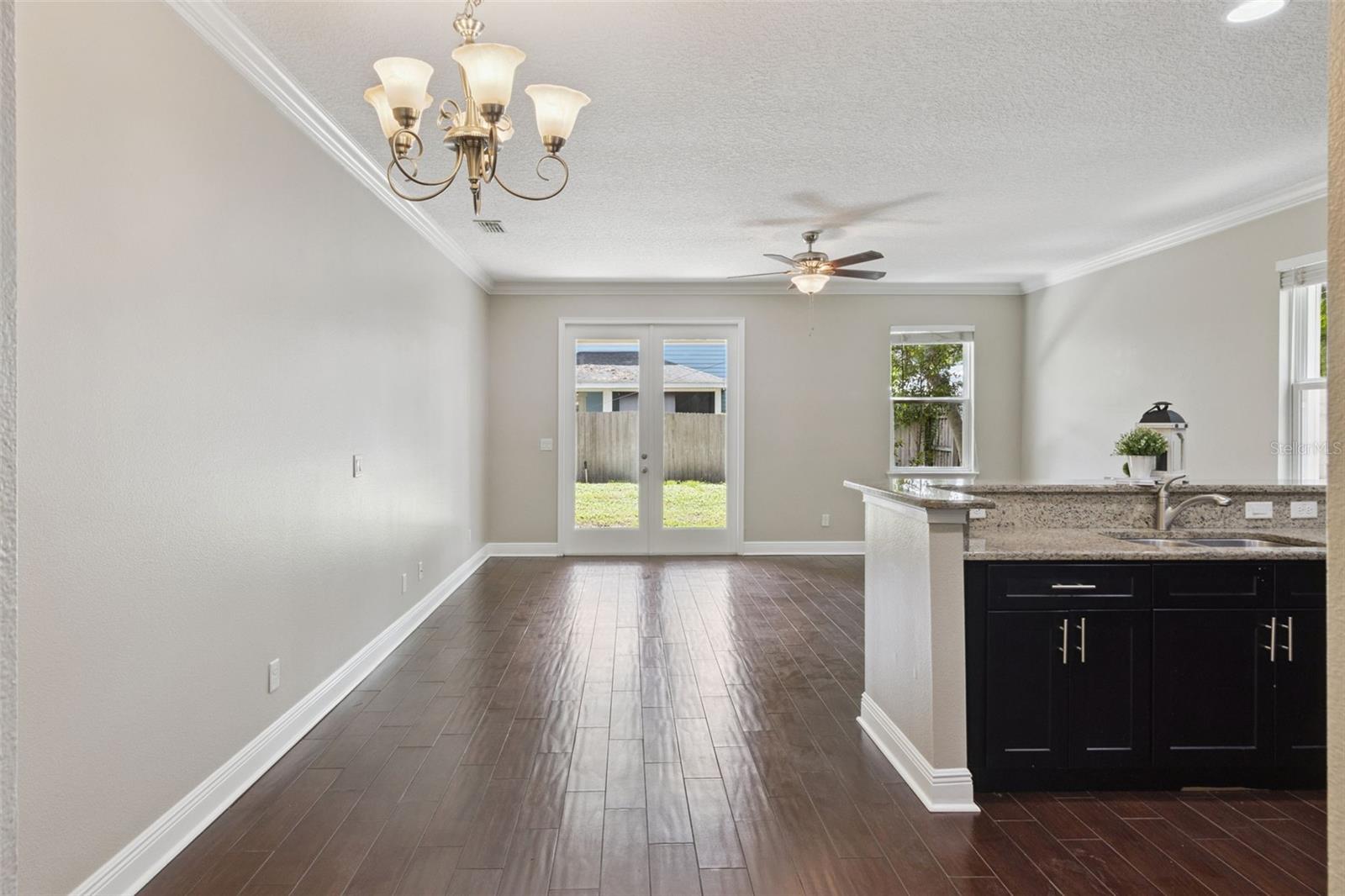2544 living area