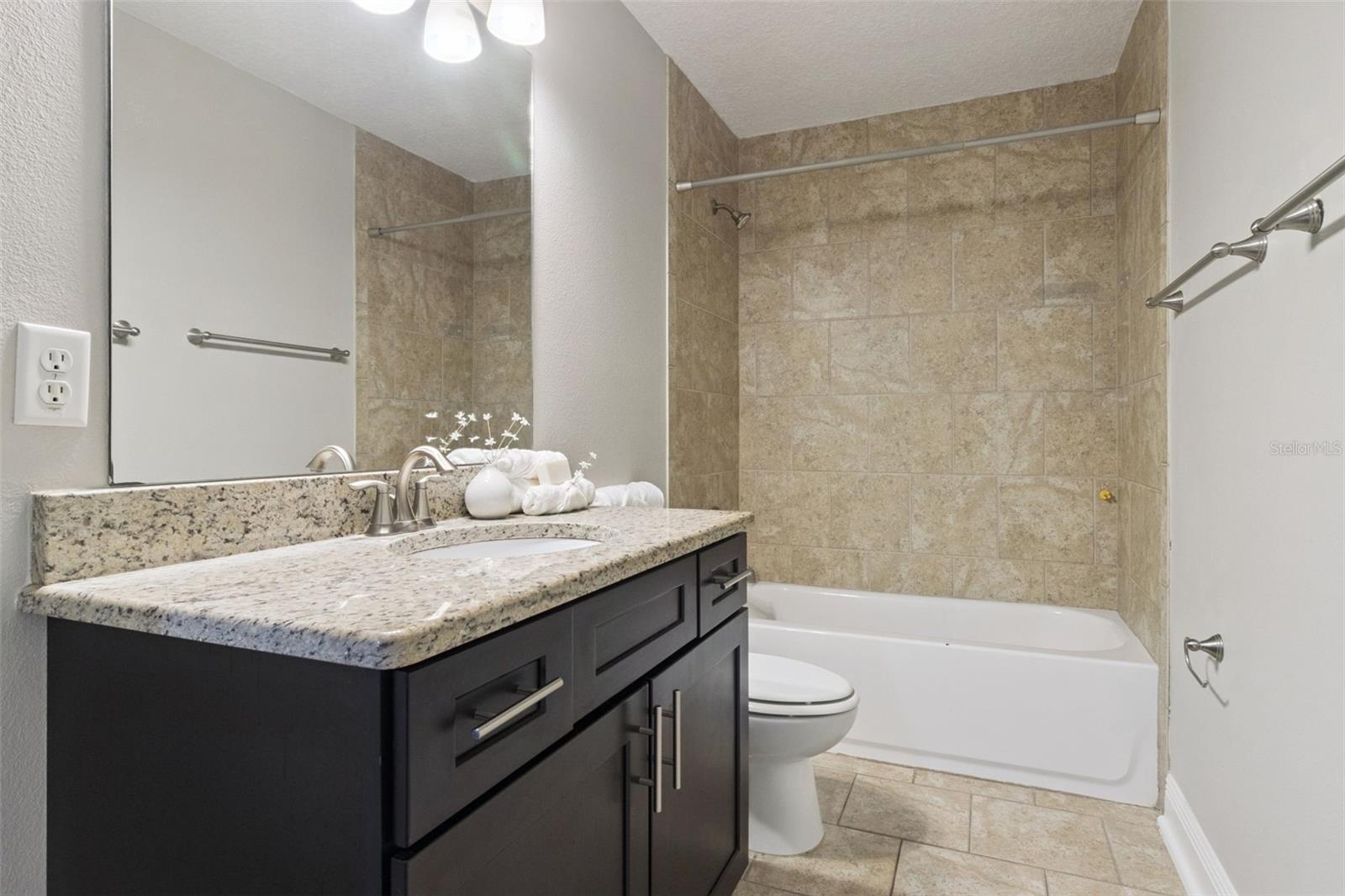 2546 upstairs second bath