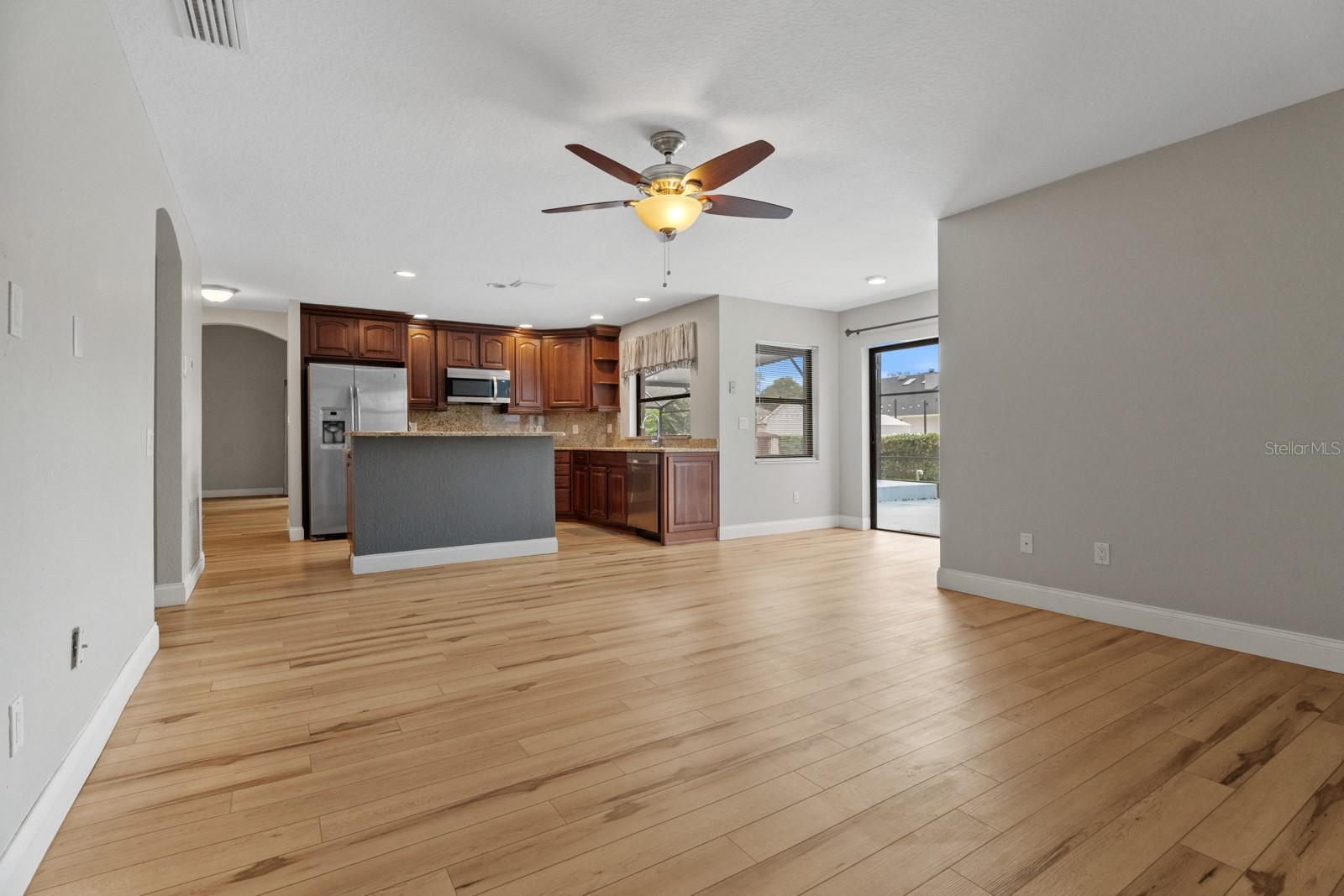 7437 PINEMOUNT DRIVE, Orlando, FL 32819