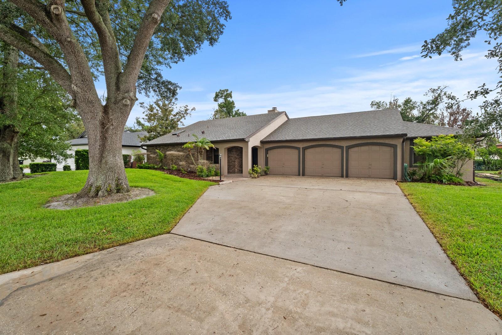 7437 PINEMOUNT DRIVE, Orlando, FL 32819