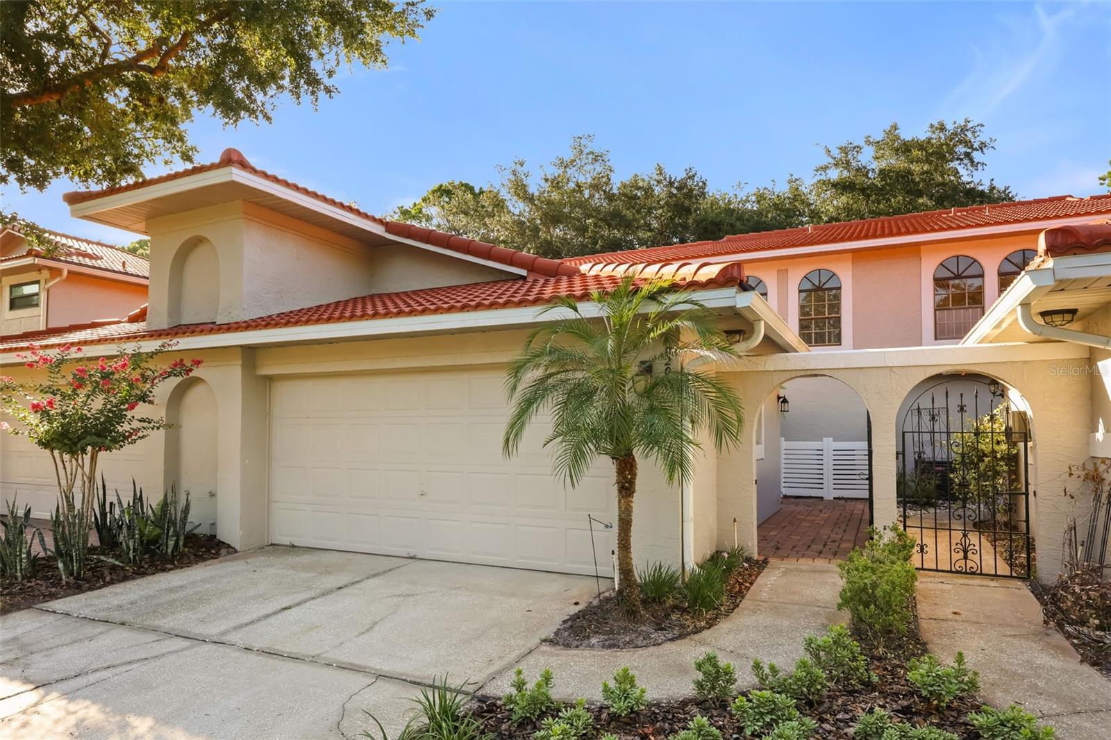 8209 SANDPOINT BOULEVARD, Orlando, FL 32819 8209 SANDPOINT BOULEVARD, Orlando, FL 32819
