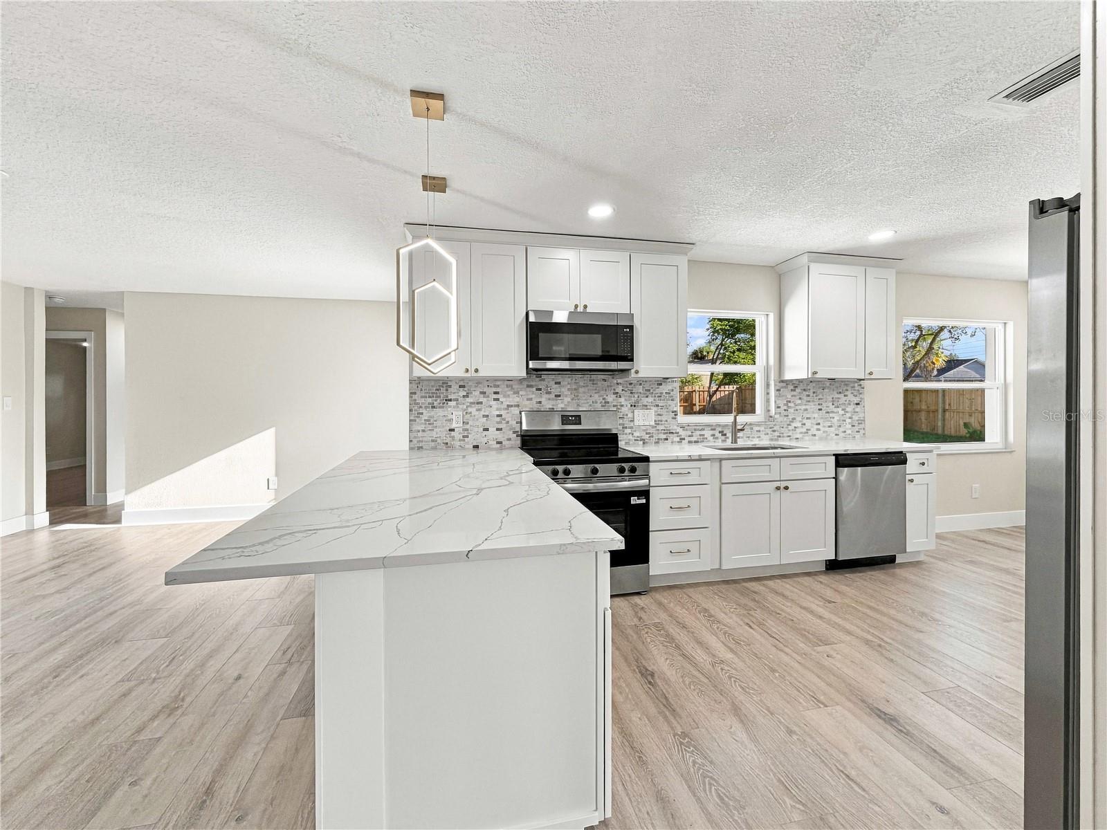 7015 CRESTLAKE DRIVE, Orlando, FL 32819