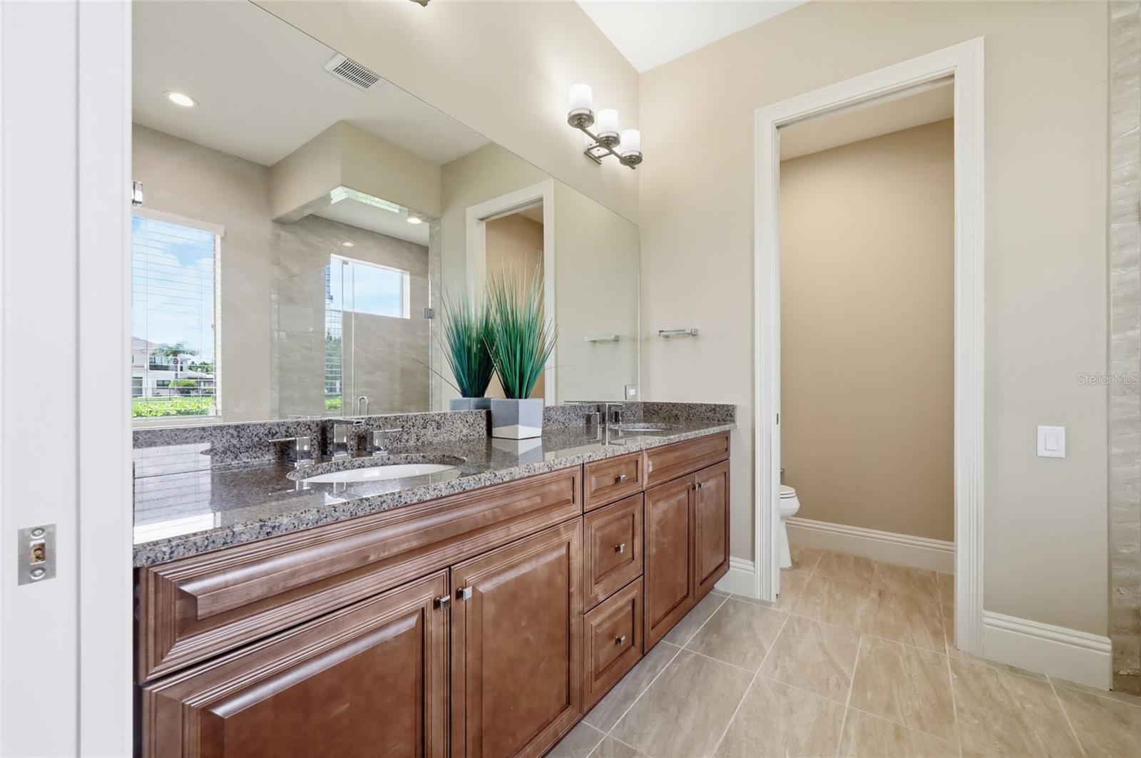 12102 MONTALCINO CIRCLE, Windermere, FL 34786