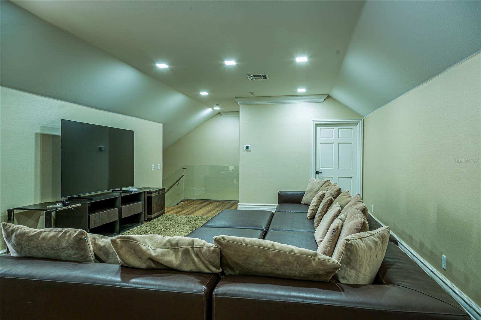 Bedroom 5/Bonus Room