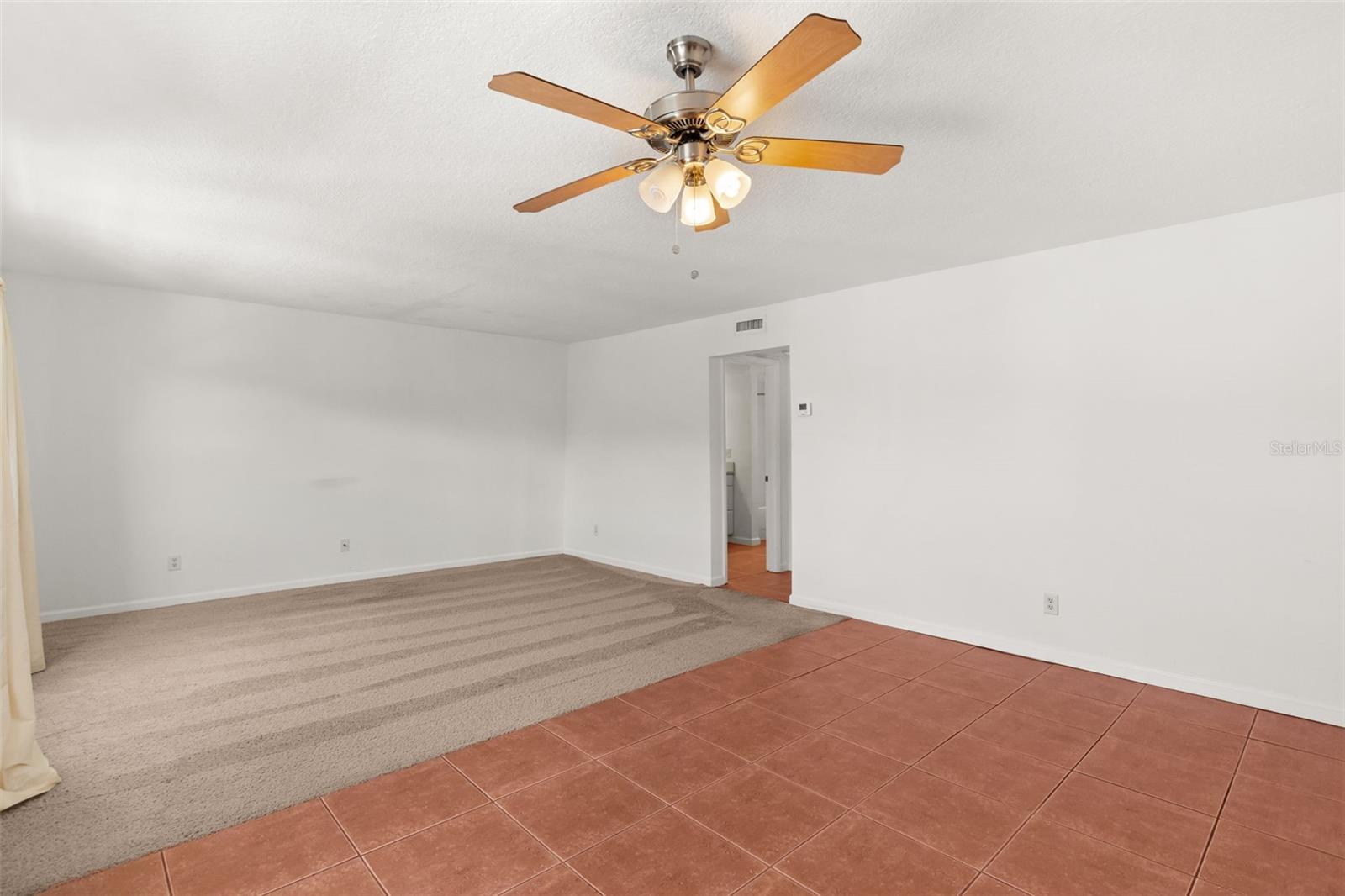 1000 S SEMORAN BOULEVARD, #302, Winter Park, FL 32792