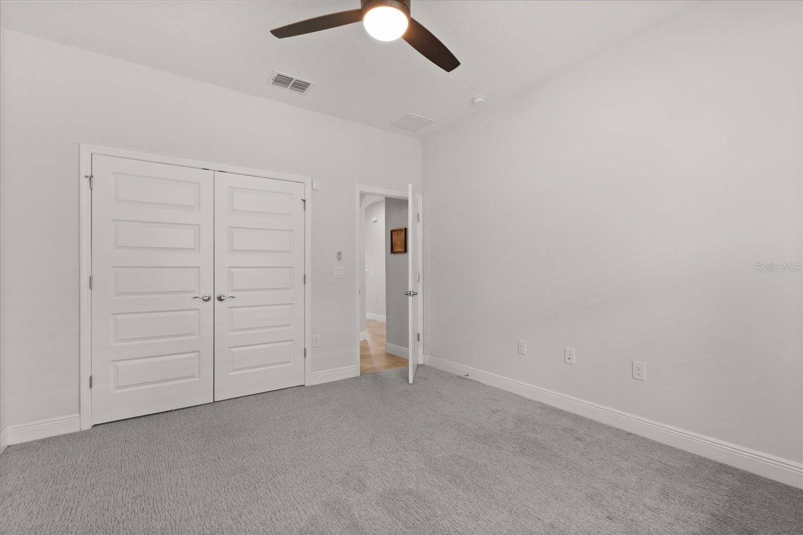 Downstairs large bedroom/mother-in law suite/or office