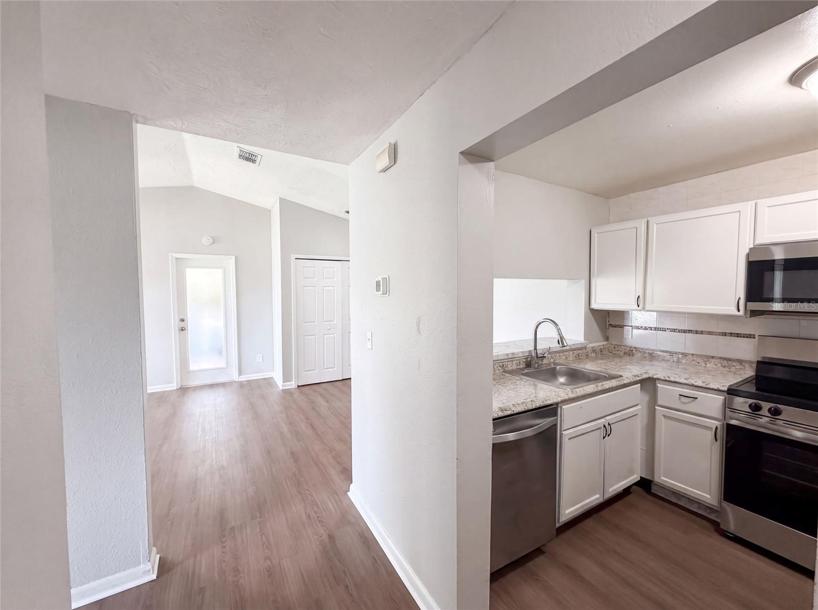 5213 VIA HACIENDA CIRCLE, #307, Orlando, FL 32839