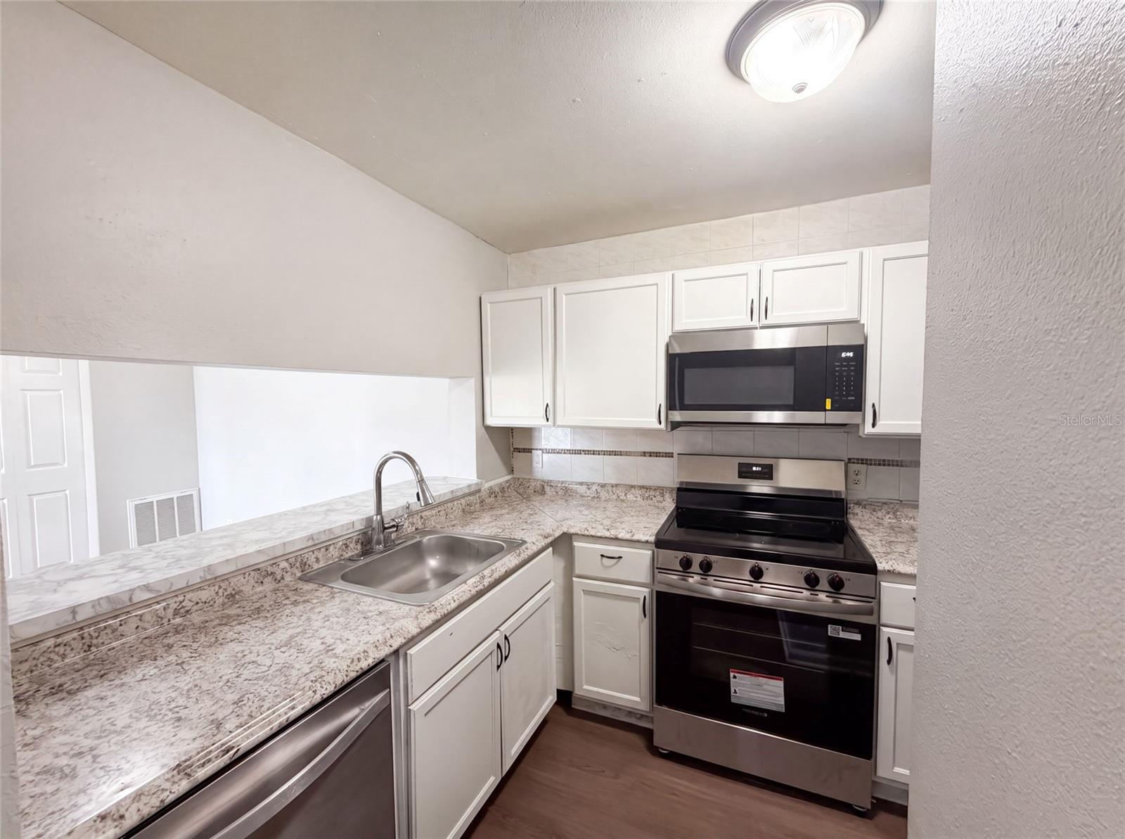 5213 VIA HACIENDA CIRCLE, #307, Orlando, FL 32839