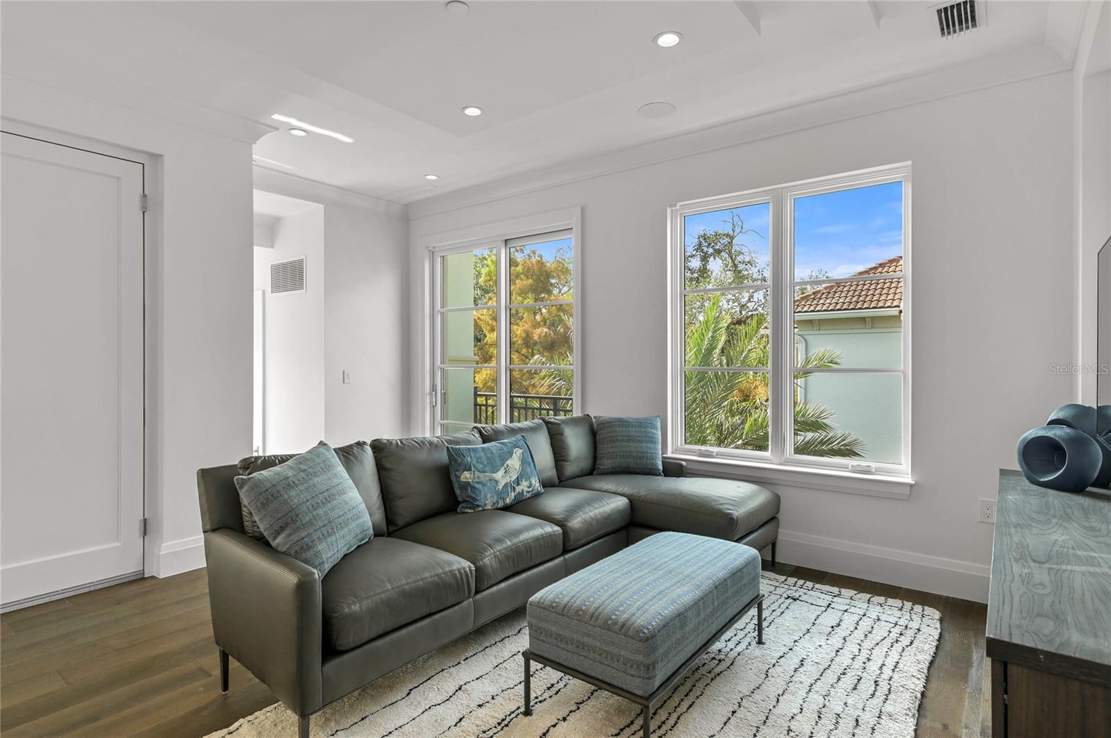 125 S INTERLACHEN AVENUE, #1, Winter Park, FL 32789