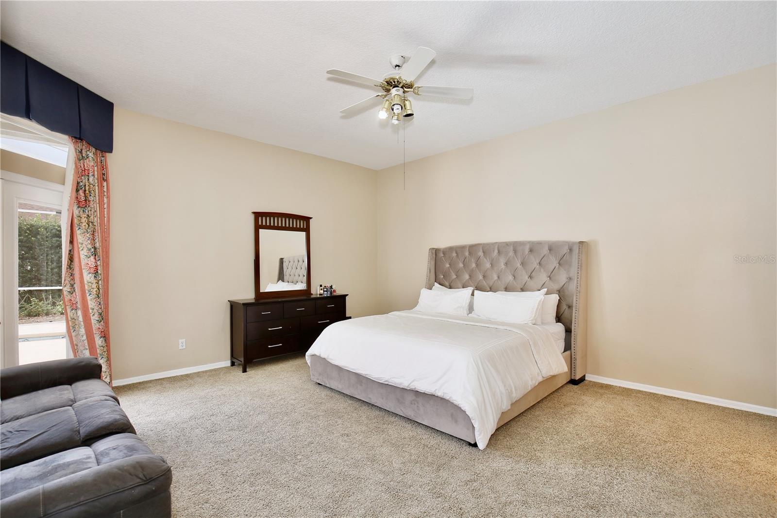 9374 WICKHAM WAY, Orlando, FL 32836