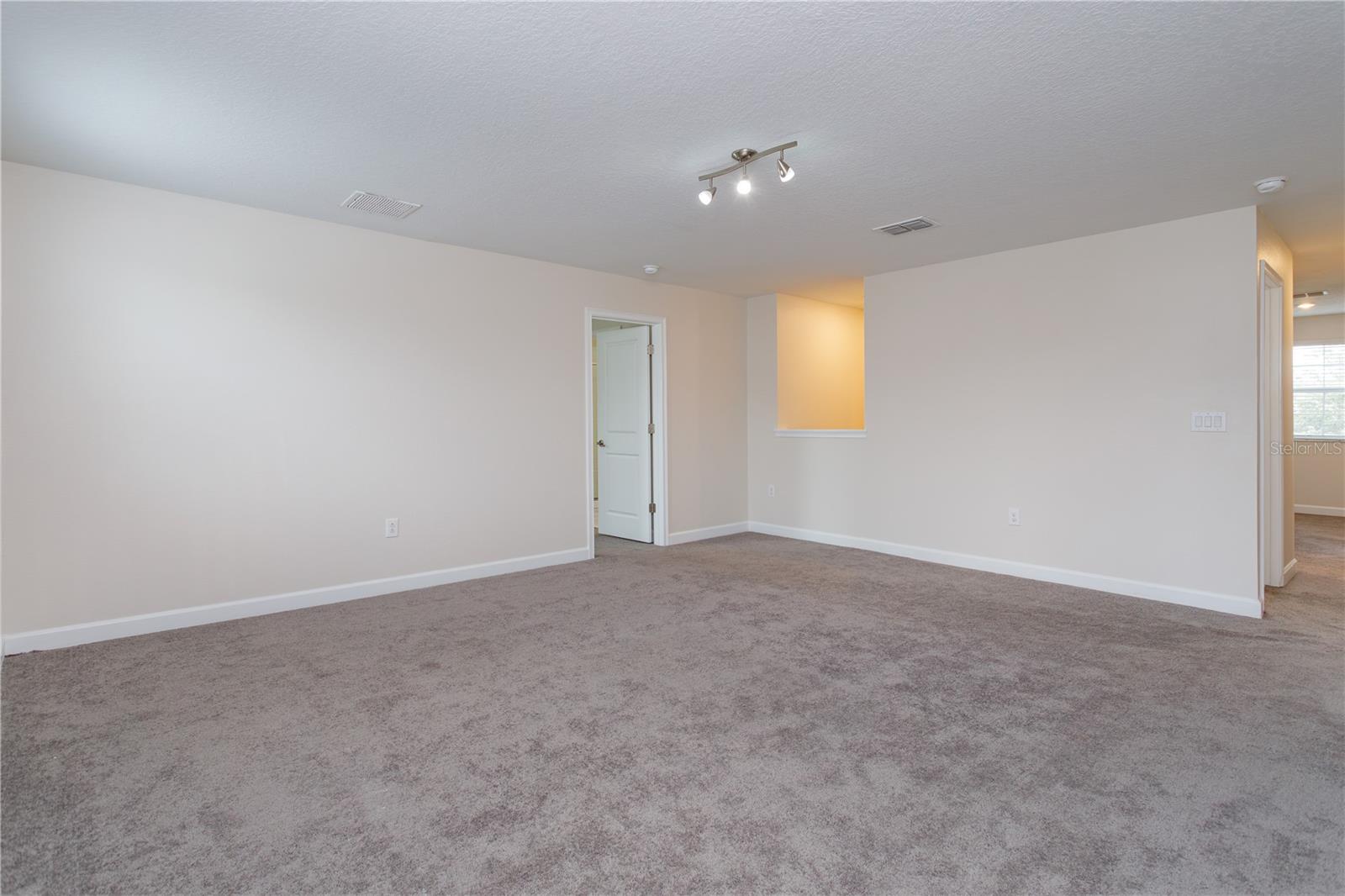 1673 MOON VALLEY DRIVE, Davenport, FL 33896
