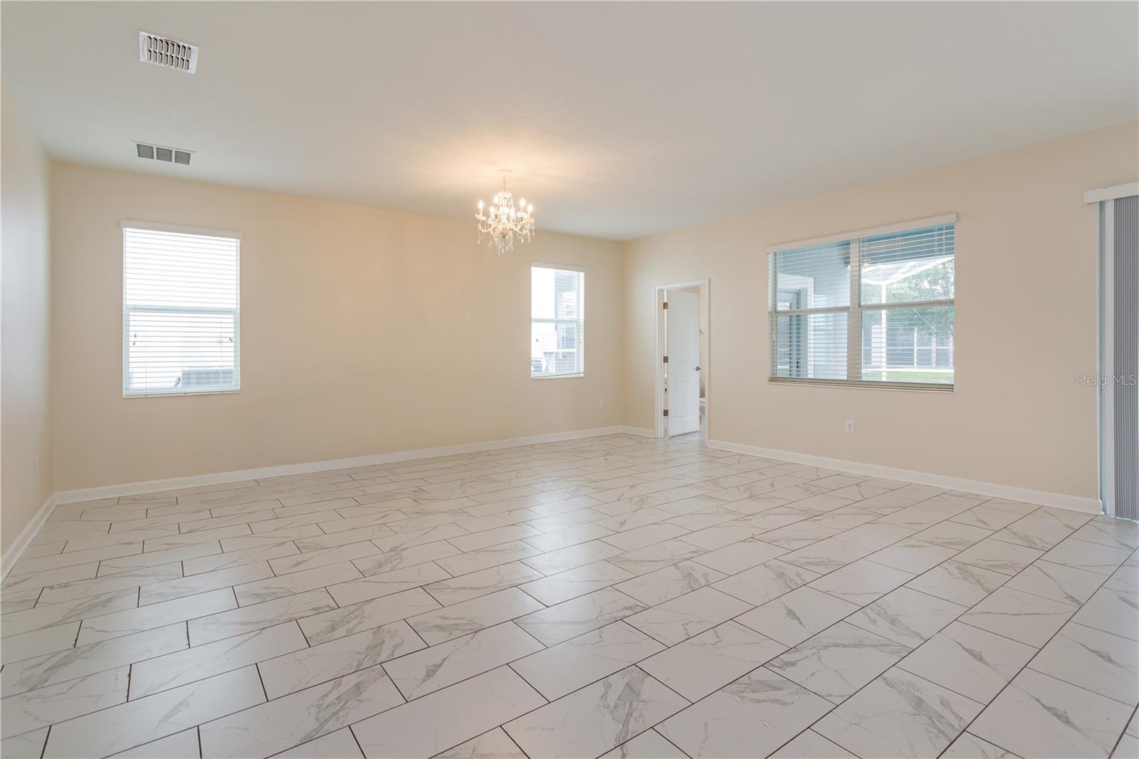 1673 MOON VALLEY DRIVE, Davenport, FL 33896