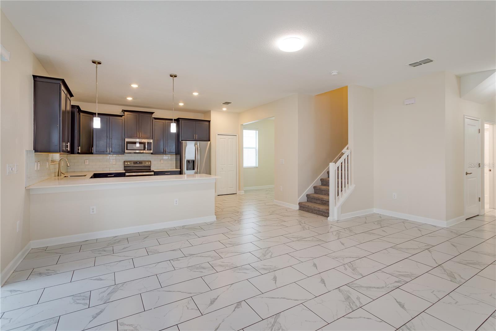 1673 MOON VALLEY DRIVE, Davenport, FL 33896