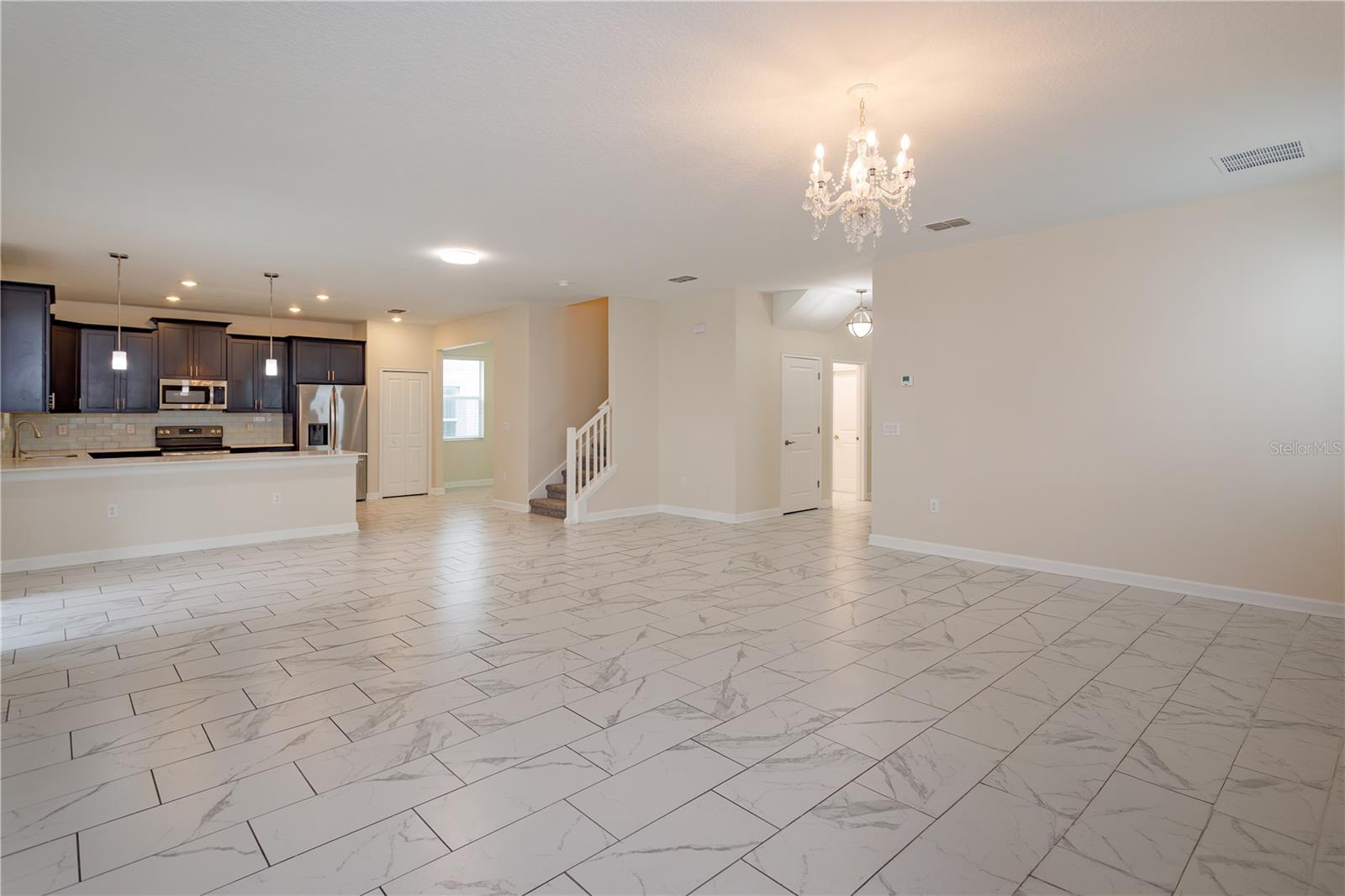 1673 MOON VALLEY DRIVE, Davenport, FL 33896