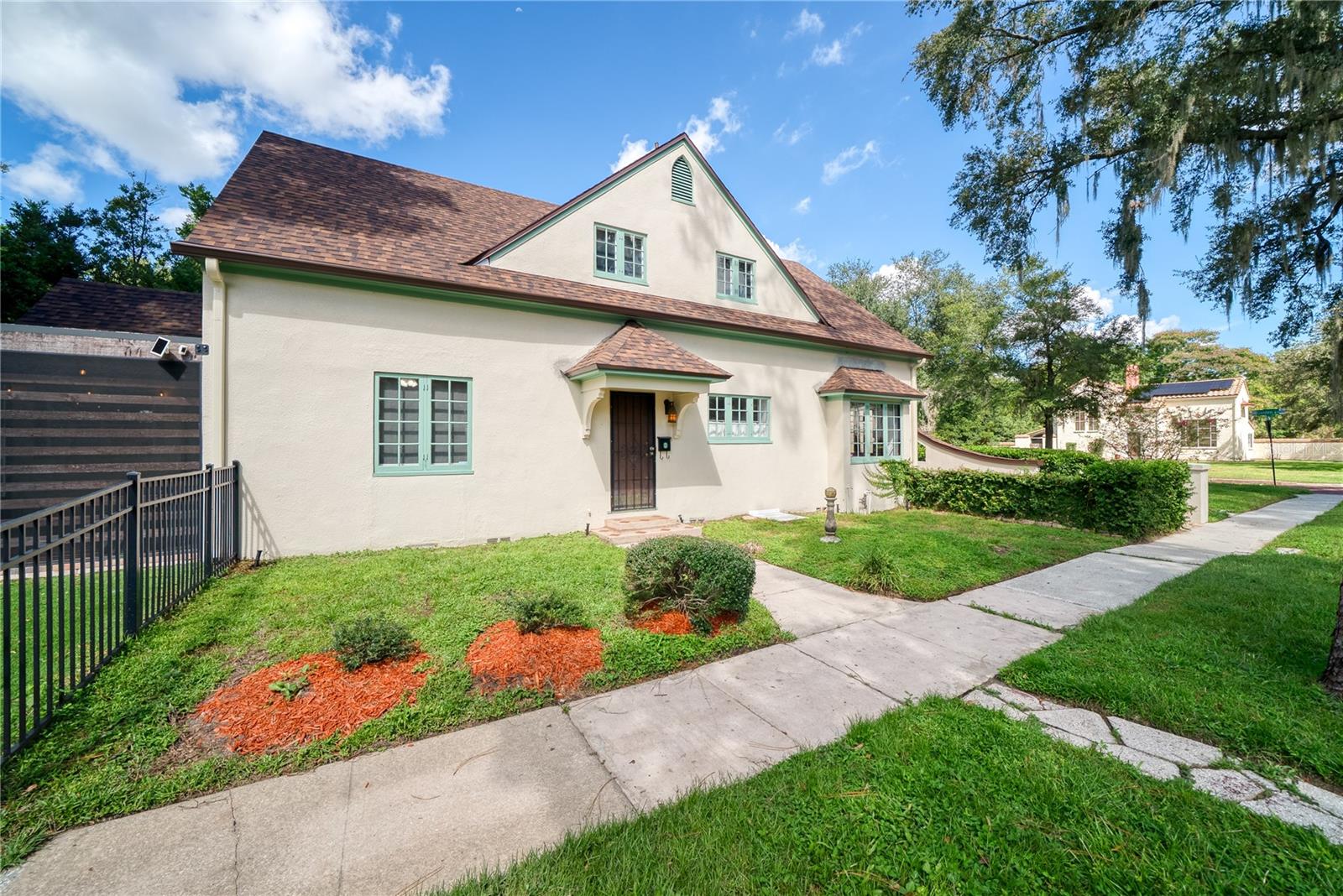 1216 GOLDEN LANE, Orlando, FL 32804