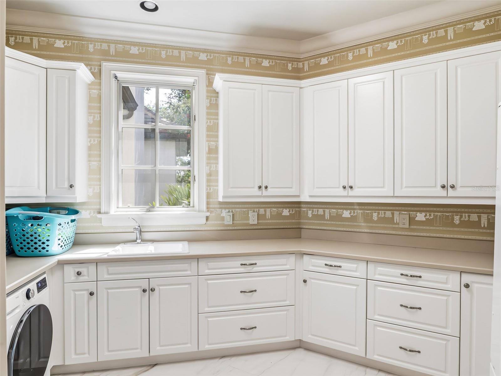 9921 LAKE LOUISE DRIVE, Windermere, FL 34786