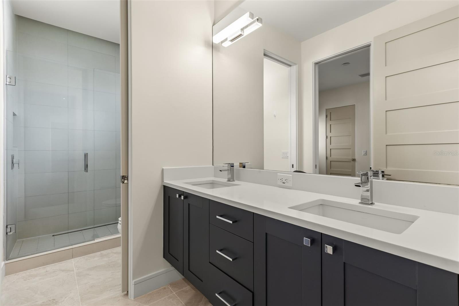 Jack-Jill Bathroom