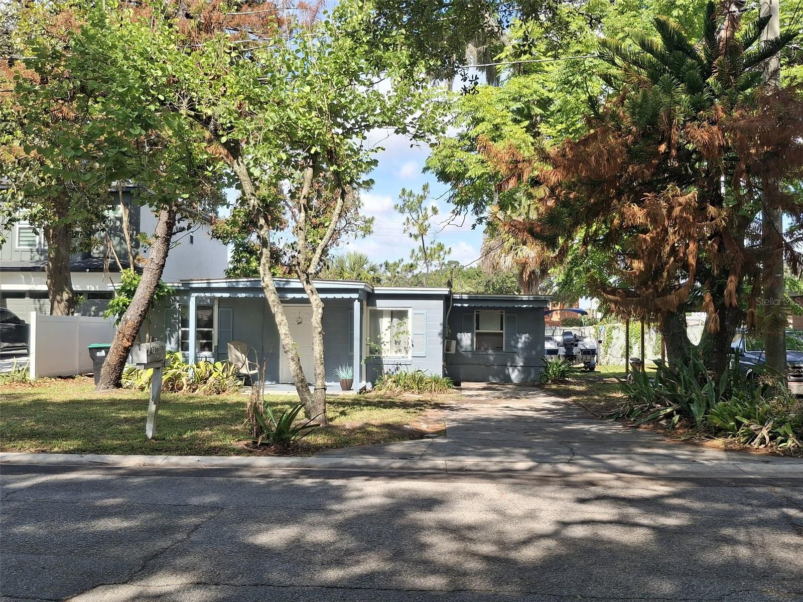 884 E MICHIGAN STREET, Orlando, FL 32806 884 E MICHIGAN STREET, Orlando, FL 32806