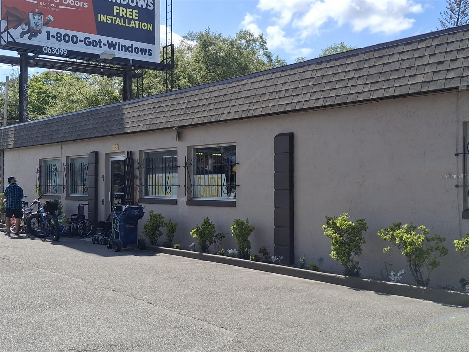 884 E MICHIGAN STREET, Orlando, FL 32806 884 E MICHIGAN STREET, Orlando, FL 32806