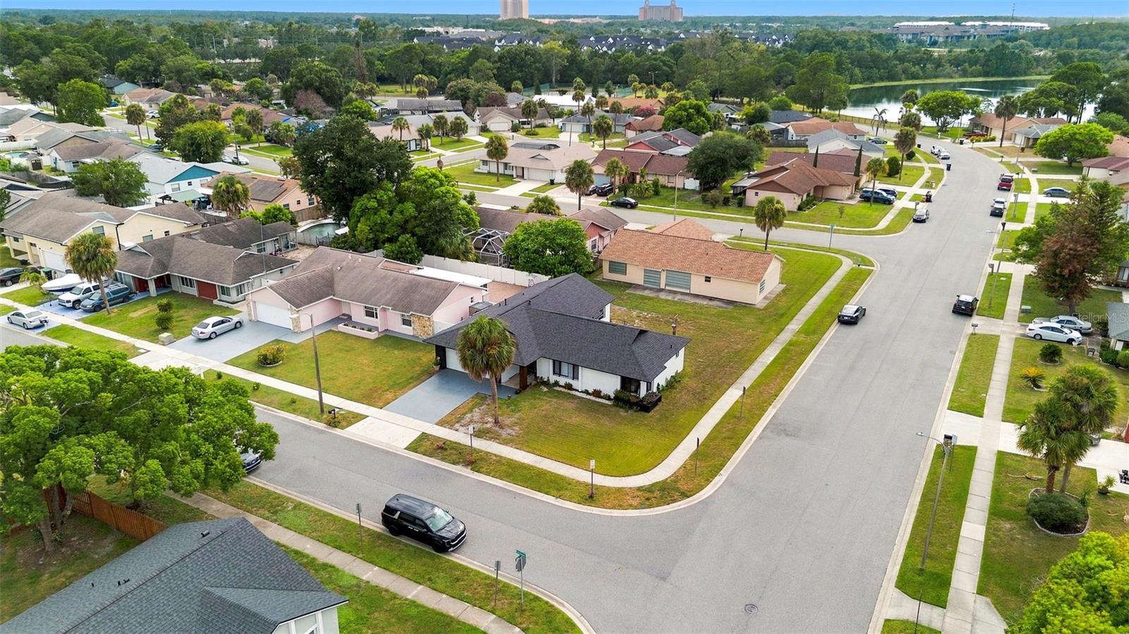 10500 RAMBLEWOOD ROAD, Orlando, FL 32837