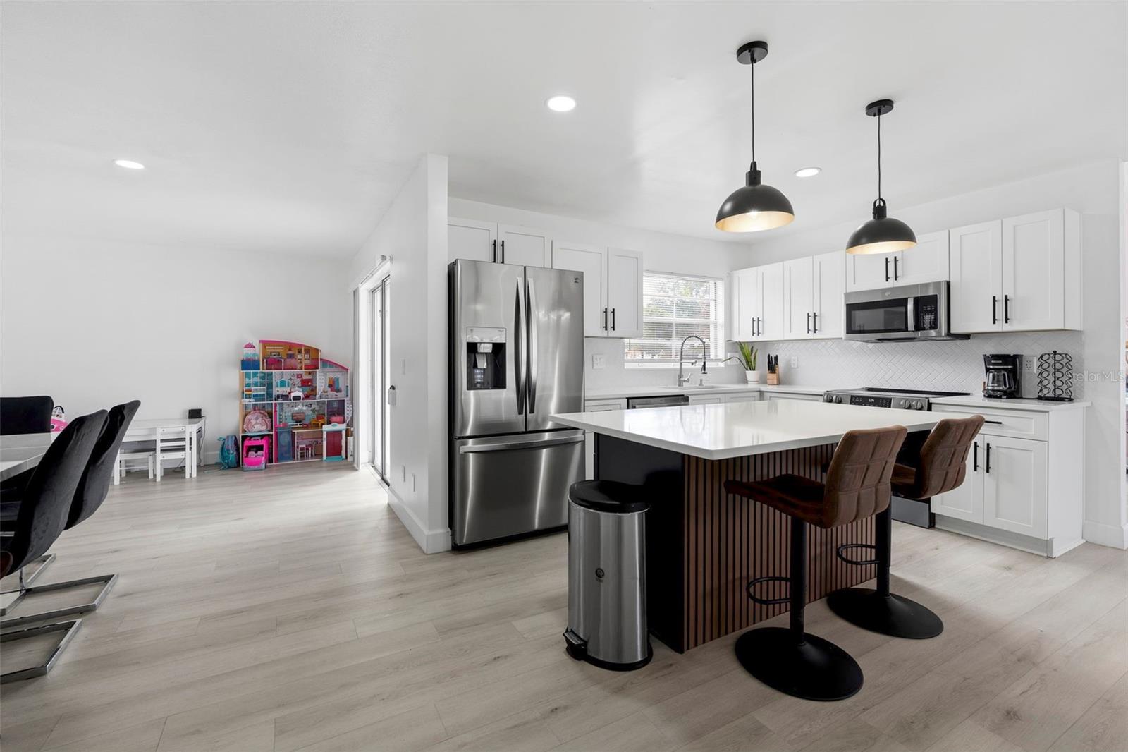 10500 RAMBLEWOOD ROAD, Orlando, FL 32837