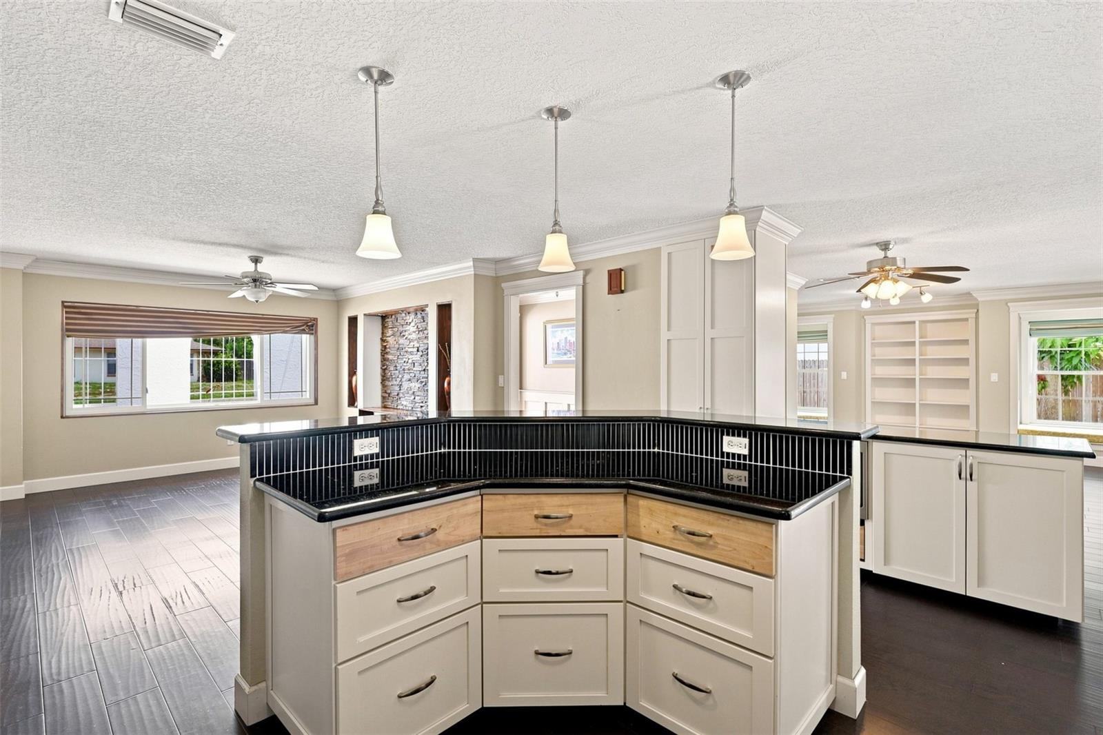 6785 TAMARIND CIRCLE, Orlando, FL 32819