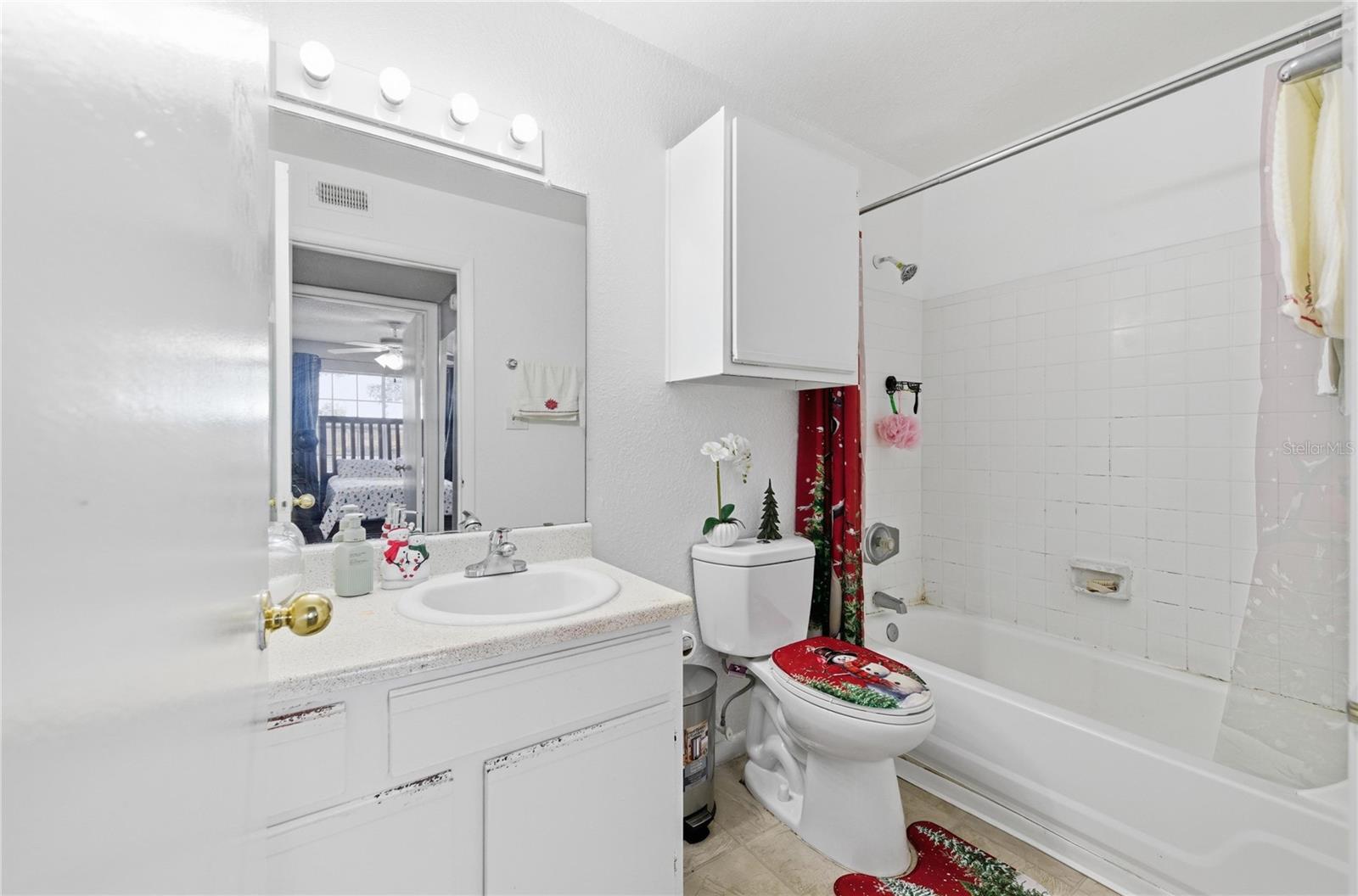 4401 THORNBRIAR LANE, #R106, Orlando, FL 32822