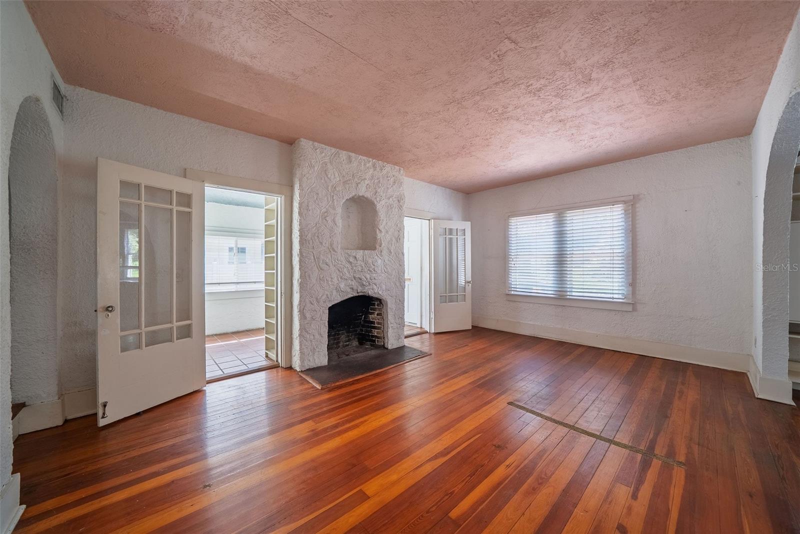 813 GREENWOOD STREET, Orlando, FL 32801
