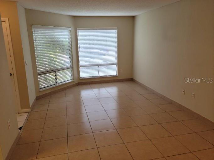 4322 LAKEWAY DRIVE, #13F, Orlando, FL 32839