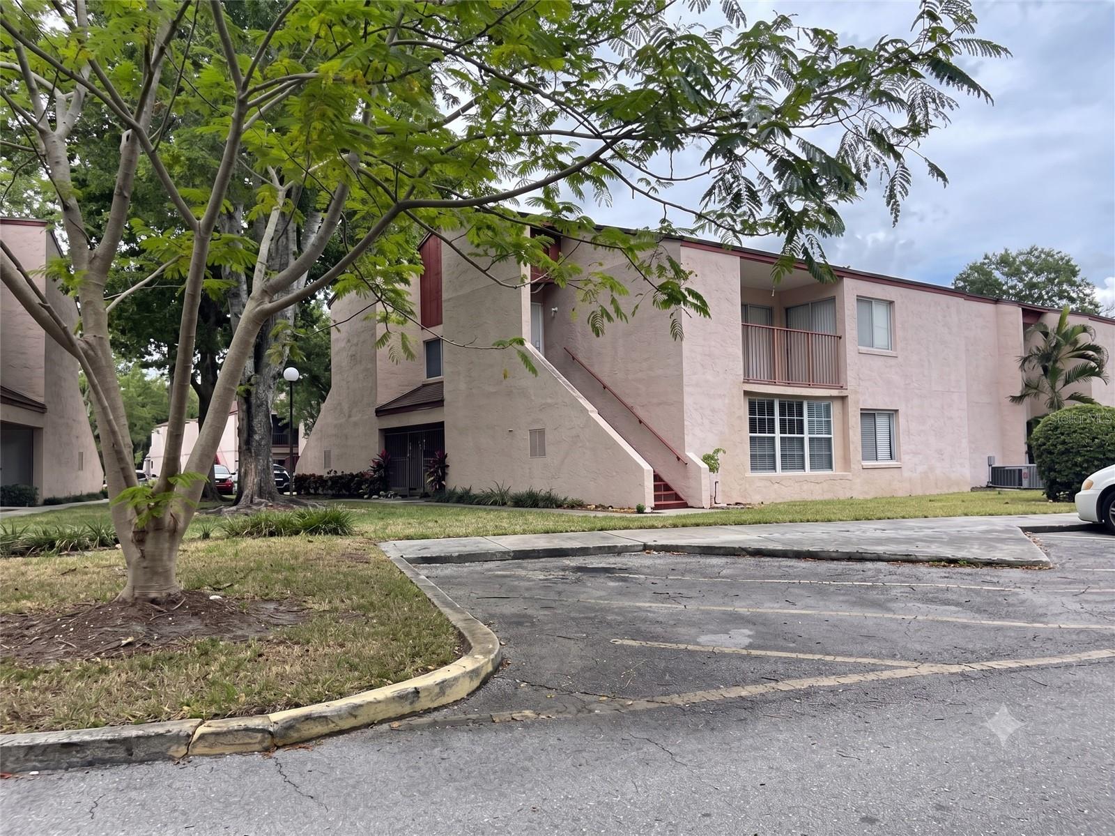4322 LAKEWAY DRIVE, #13F, Orlando, FL 32839