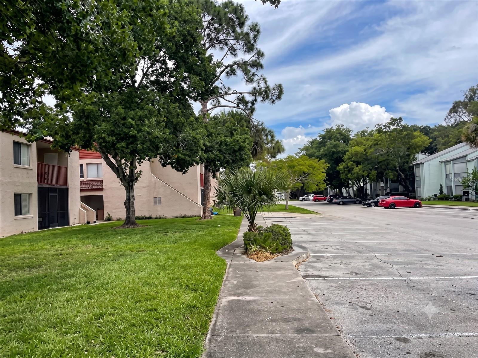 4322 LAKEWAY DRIVE, #13F, Orlando, FL 32839