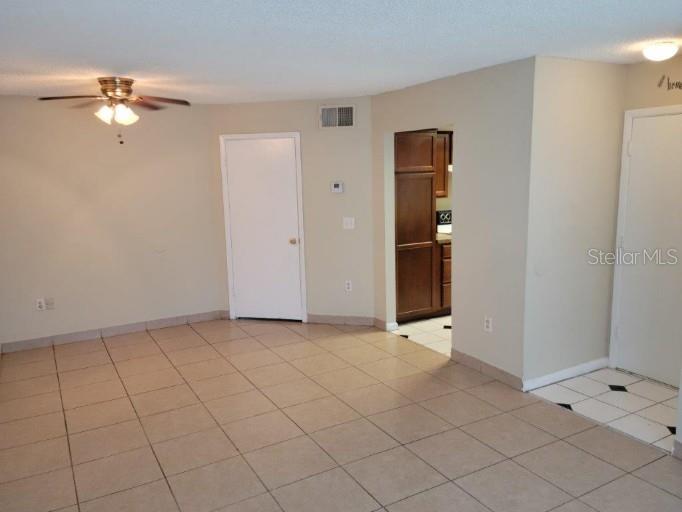 4322 LAKEWAY DRIVE, #13F, Orlando, FL 32839